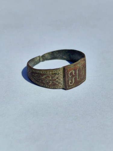 Anello trovato posizioni - trovato, in